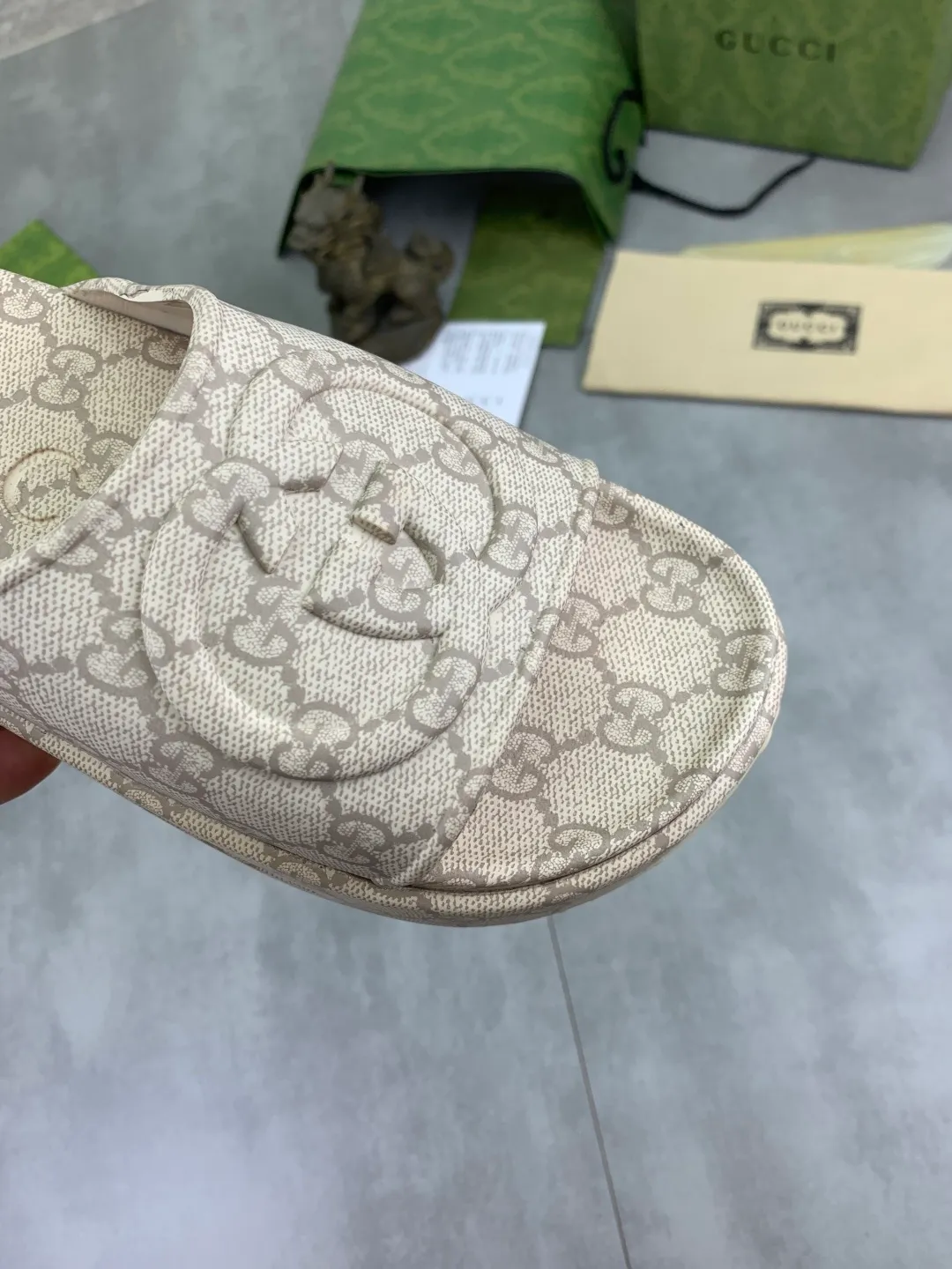 Men's Men's Shoes💰P380💰[New Style] High Version 🎁🎁🎁 GUCCI New Year of the Snake casual slippers, original official website, perfect workmanship, transmitting a kind of noble luxury, sublimating its definition of luxury in Gucci's high-end extraordinary craftsmanship. Original Gucci double G combination outsole, code number: 35-46, complete package